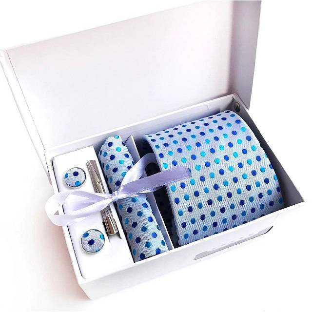 Accessoires essentiels pour randonner avec son chien